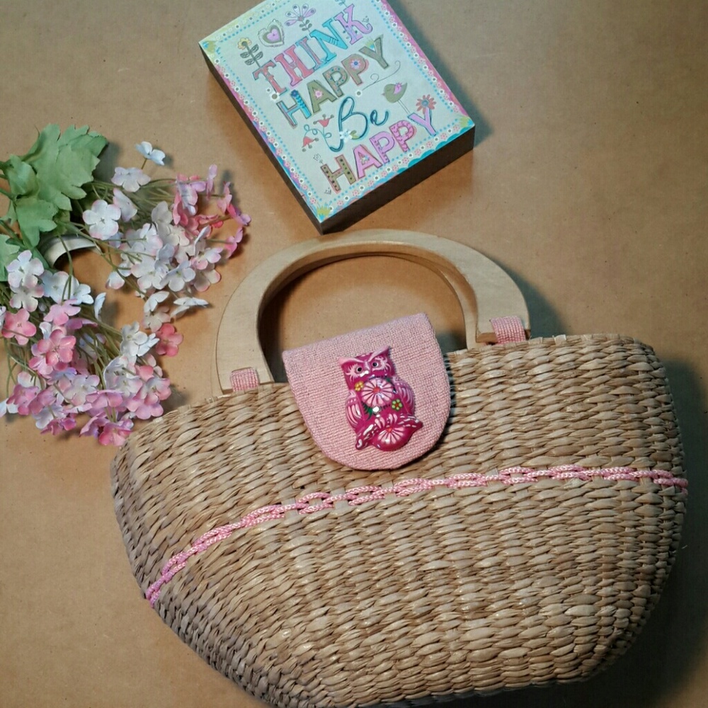 Straw Owl Embellished Purse